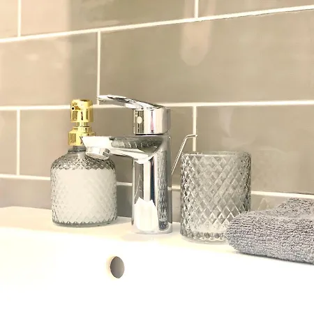 Luxury, Bright With Parking And Balcony In Center Apartament