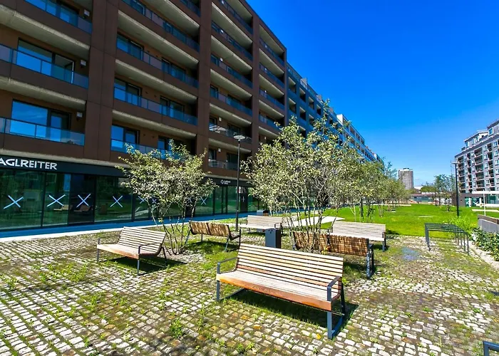 Luxury, Bright With Parking And Balcony In Center Appartamento Bratislava