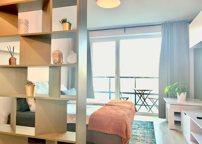 Apartment Luxury, Bright With Parking And Balcony In Center *